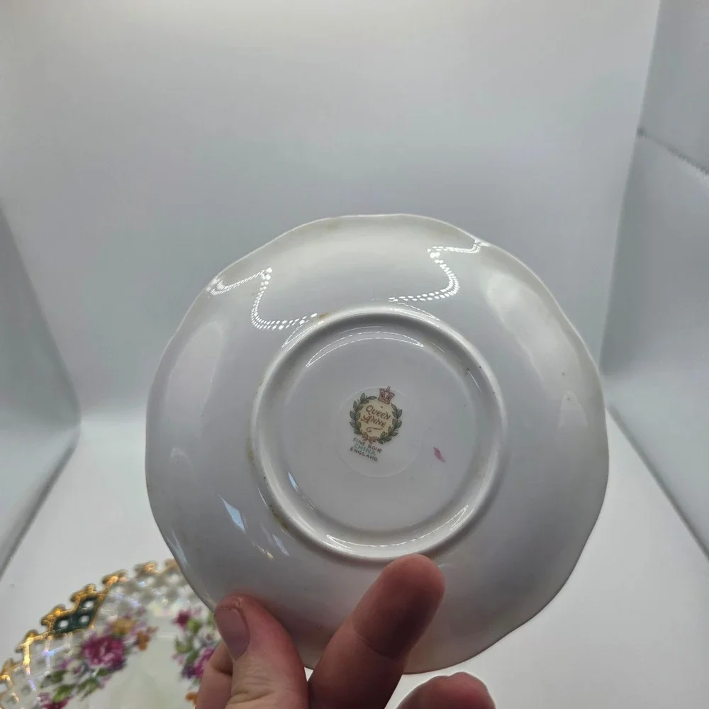 Napco China SD179 & Queen Anne Bone China Floral Plates Gold Trim Lot of 2